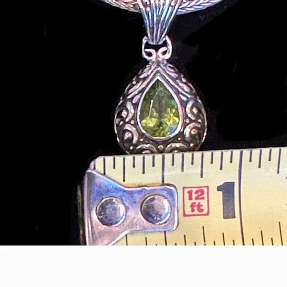 Retiered Samuel B BJC 18k/925 Peridot Pendant - Picture 2 of 6